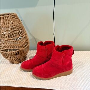 UGG Tan Treadlite Sole